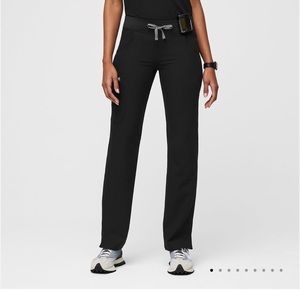 Figs Kade Cargo Scrub Pants